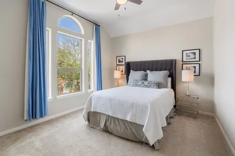 $685,000 | 3503 Urban Woods Trail, Houston, TX 77008