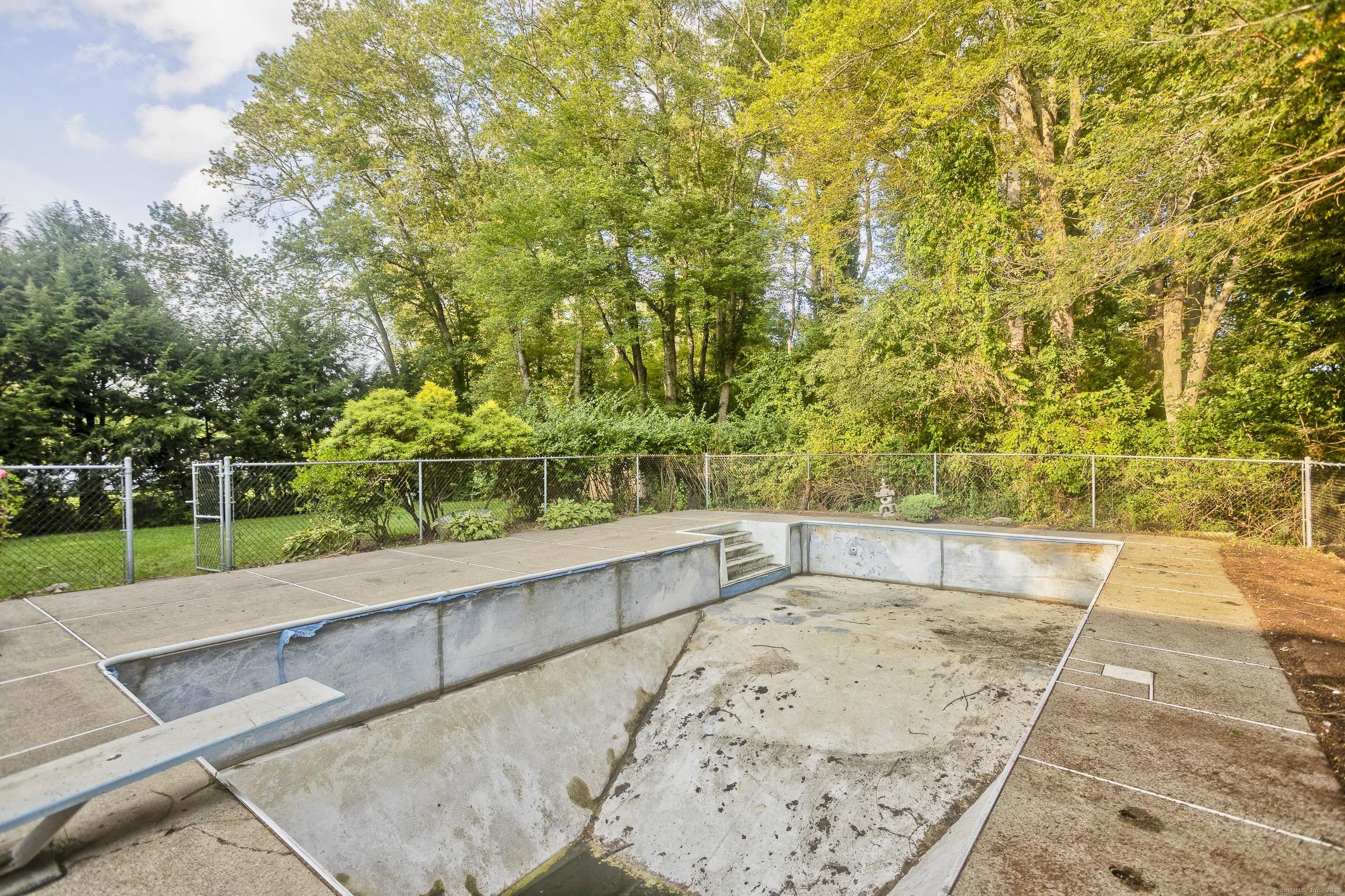 215 Sand Dam Road Thompson, CT 06277 - Photo 30 of 36 a view of a backyard