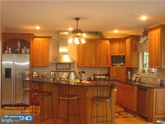 32 Hillendale Road Perkasie, PA 18944 - Photo 2 of 12 Gallery Image 2