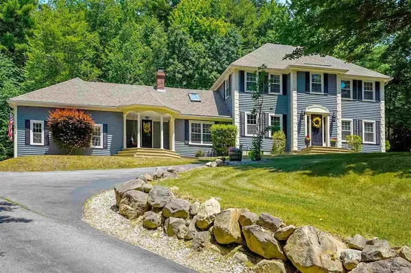 $1,050,000 | 18 Hawk Drive, Bedford, NH 03110