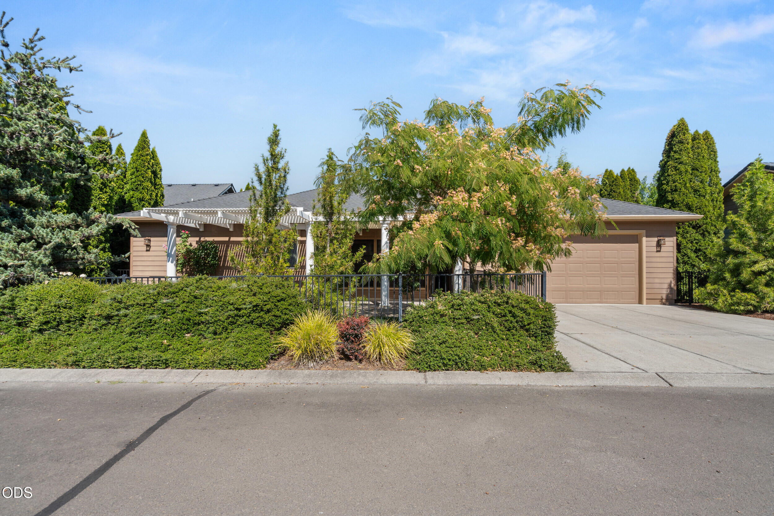935 Sandoz Street Central Point, OR 97502 - Photo 24 of 36