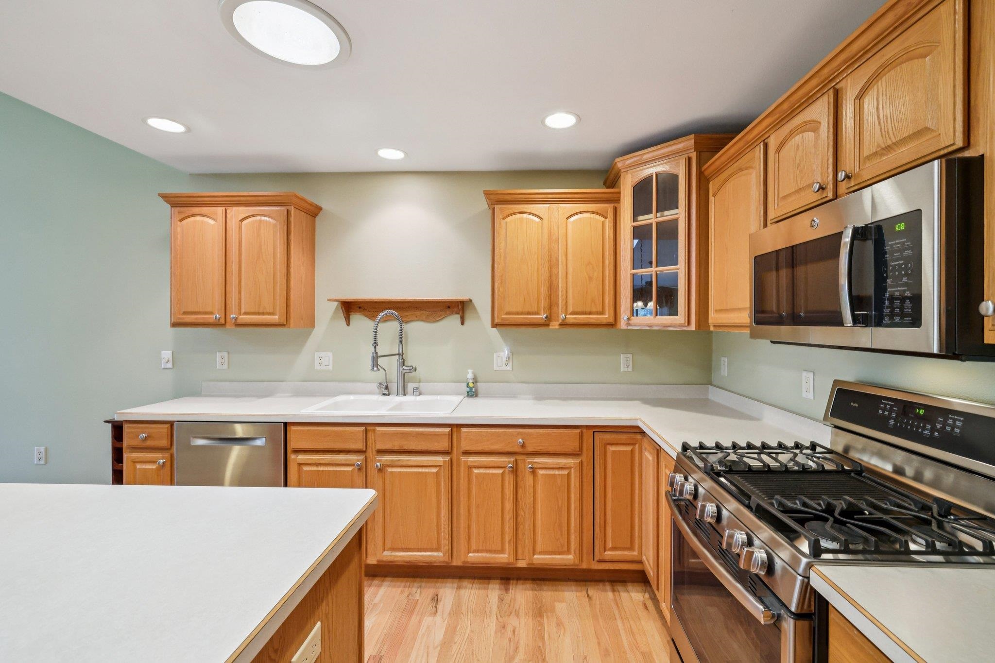 213 Fairview Court, Unit 50 Waunakee, WI 53597 - Photo 18 of 51