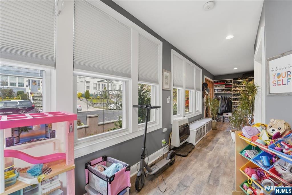 486 Devon Street Kearny, NJ 07032 - Photo 9 of 44 a living room with furniture