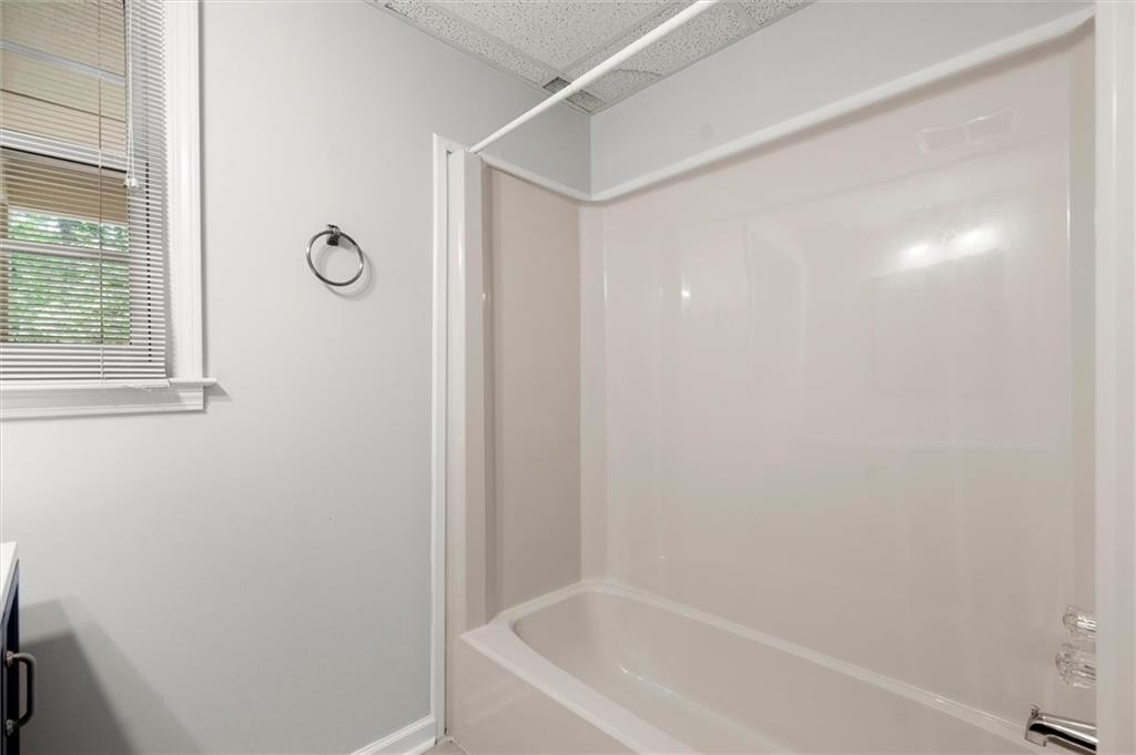9335 Huntcliff Trace Atlanta, GA 30350 - Photo 78 of 113