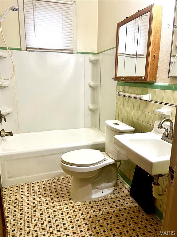 5200 Heege Road St. Louis, MO 63123 - Photo 8 of 17 Gallery Image 8