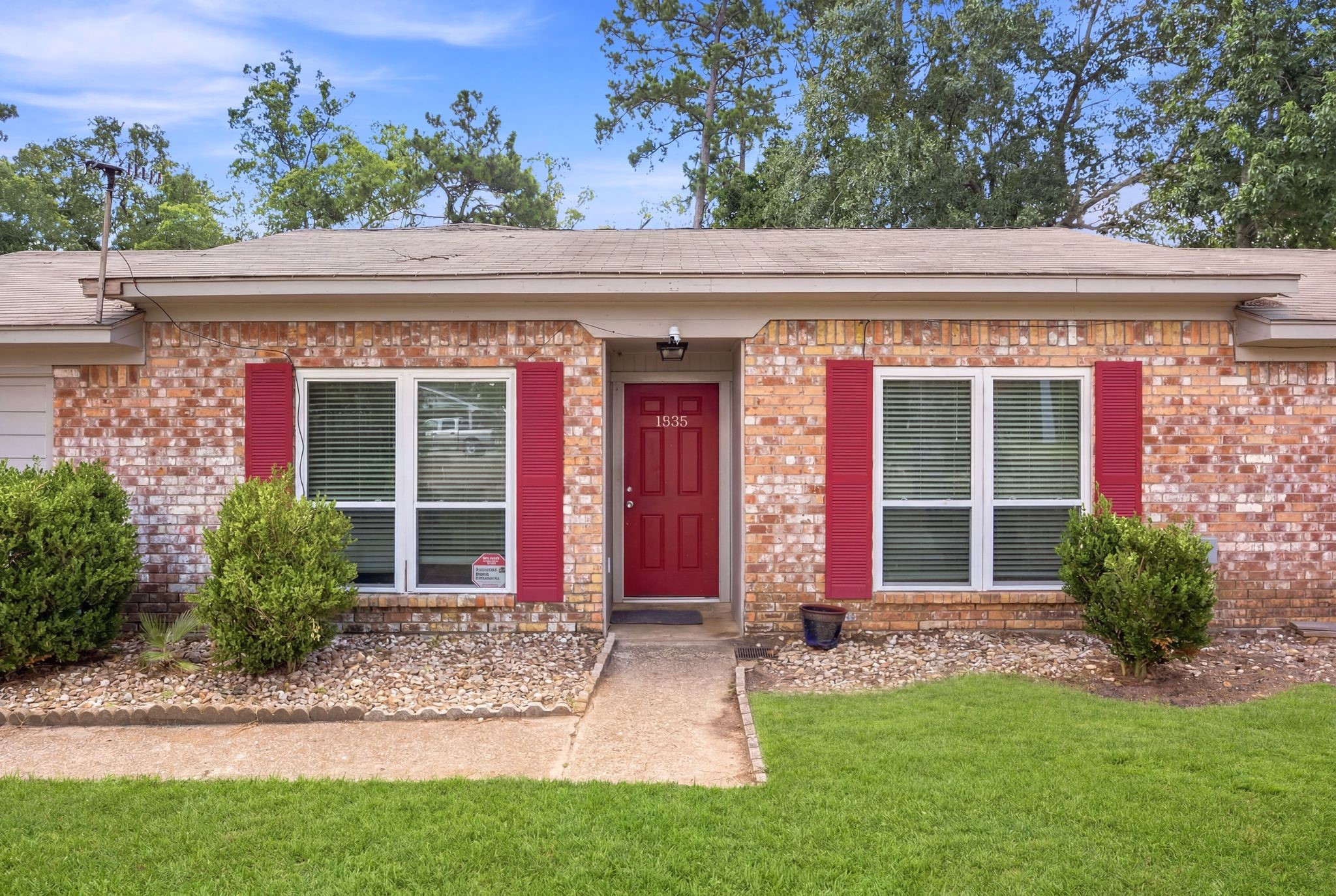 1835 South 3rd Street Conroe, TX 77301 - Photo 4 of 28
