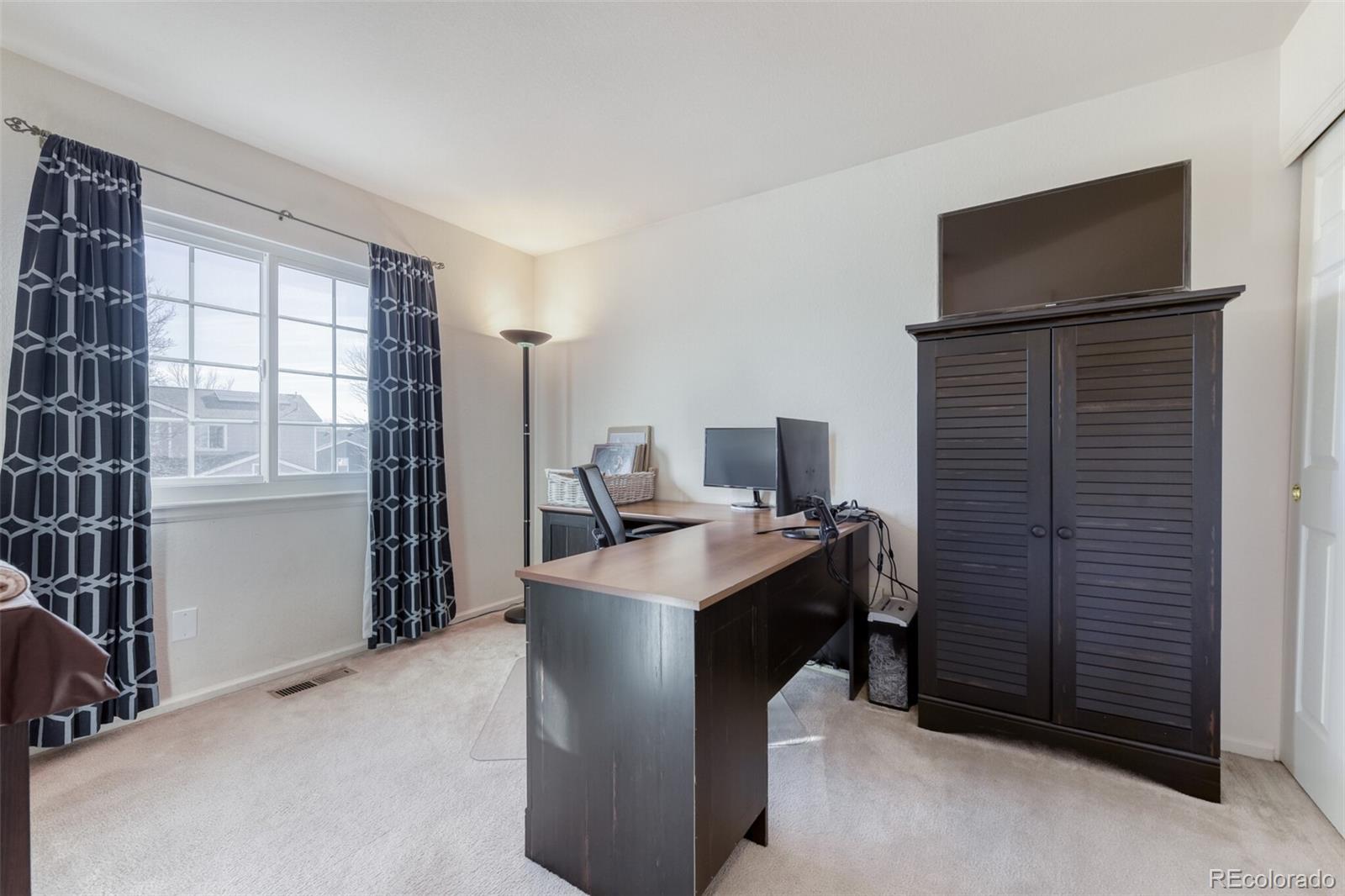 9913 Saybrook Street Highlands Ranch, CO 80126 - Photo 17 of 21