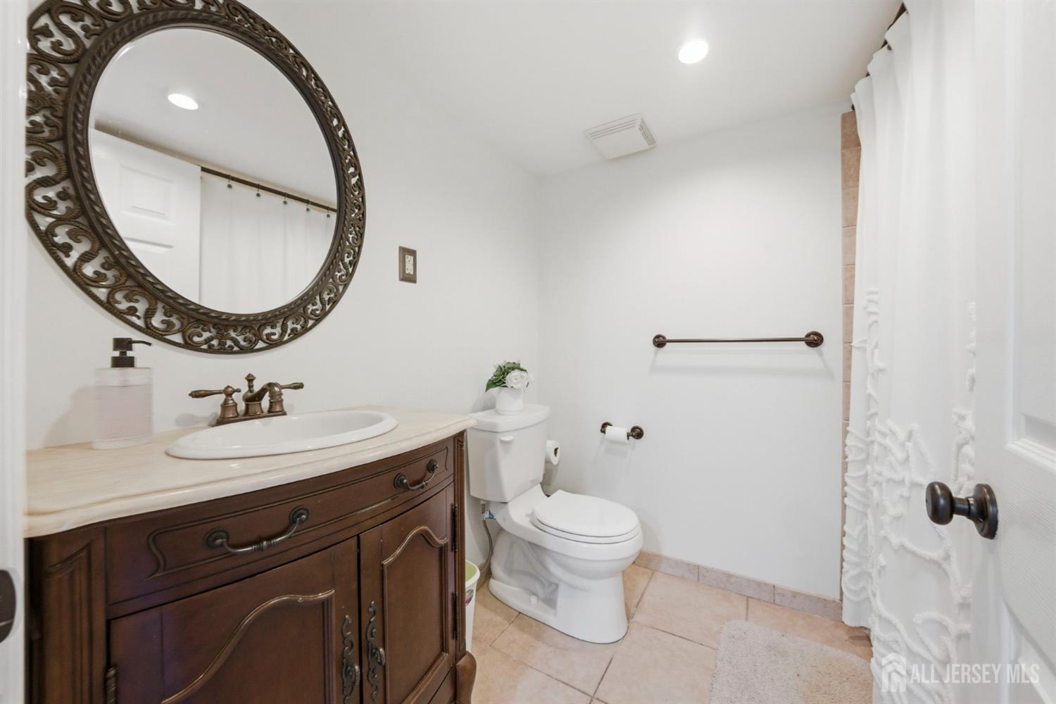 14 Andover Road Old Bridge, NJ 08857 - Photo 27 of 38