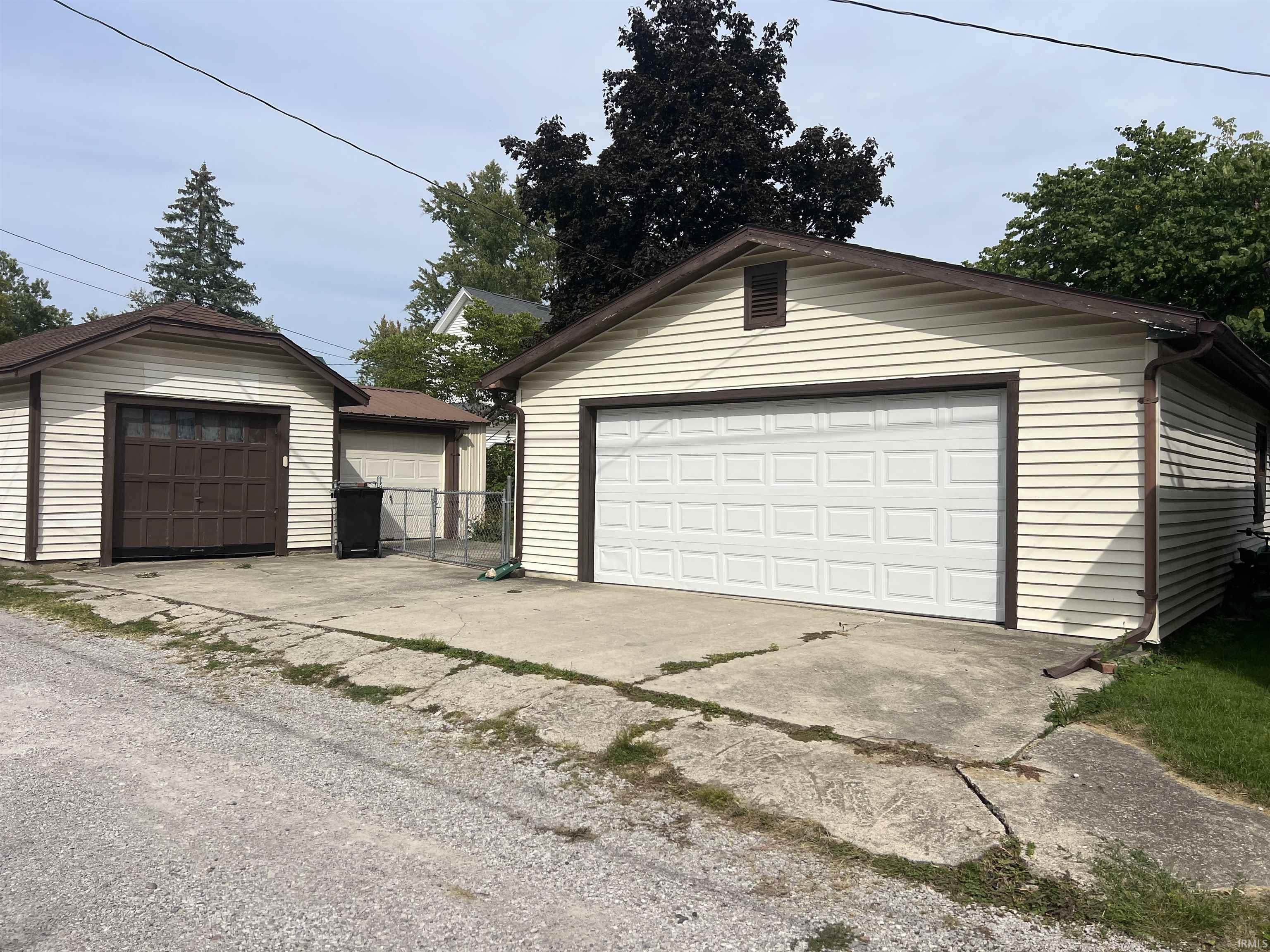 412 South Walsh Street Garrett, IN 46738 - Photo 4 of 16