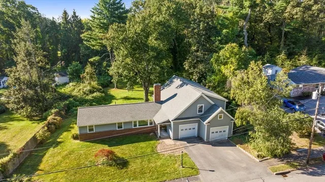 $825,000 | 2 Fairview Drive, Southborough, MA 01772