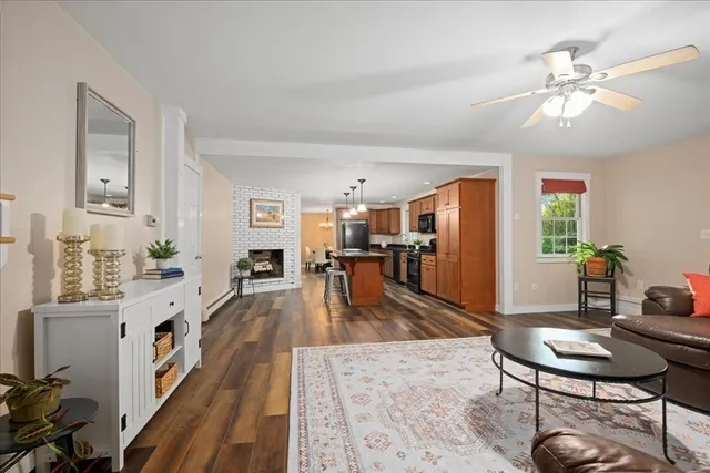 $825,000 | 2 Fairview Drive, Southborough, MA 01772