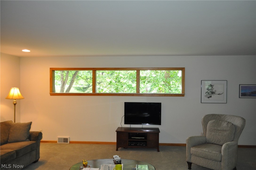 3060 Dresden Road Zanesville, OH 43701 - Photo 13 of 34
