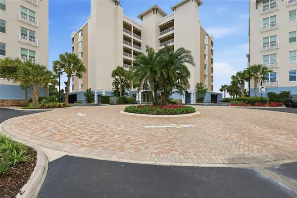 $555,000 | 10520 Boardwalk Loop, Unit 301, Bradenton, FL 34202