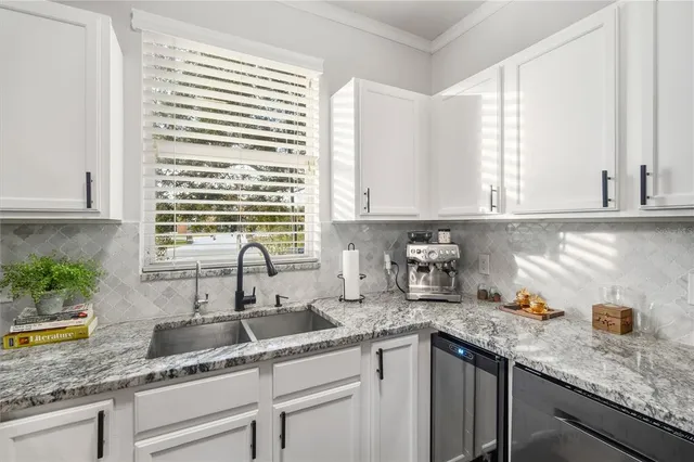 $2,200 | 12466 Country White Circle, Tampa, FL 33635