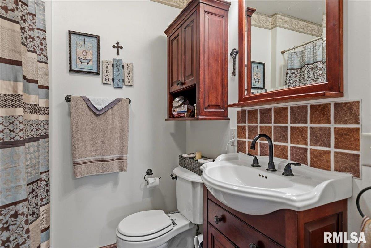 402 West Washington Street Pittsfield, IL 62363 - Photo 31 of 56