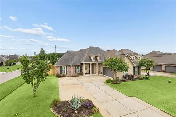 $350,000 | 301 Old Pl Lane, Madisonville, LA 70447