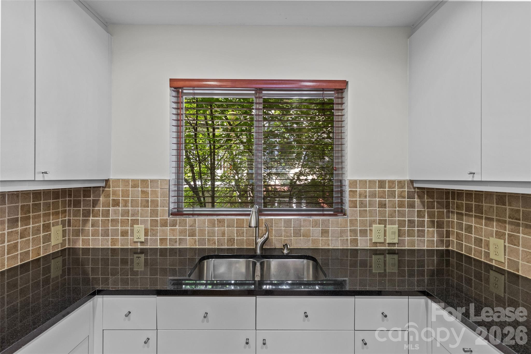 420 Queens Road, Unit 7 Charlotte, NC 28207 - Photo 37 of 46