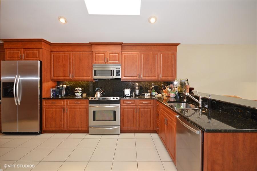 7495 Rexford Road Boca Raton, FL 33434 - Photo 6 of 27 Kitchen