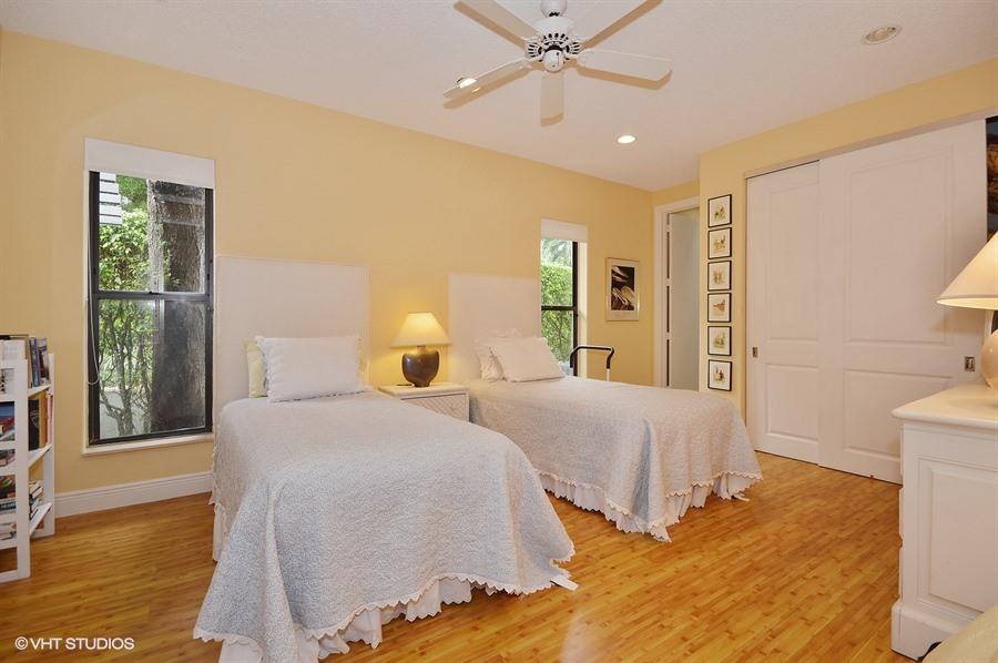7495 Rexford Road Boca Raton, FL 33434 - Photo 10 of 27 Guest Suite