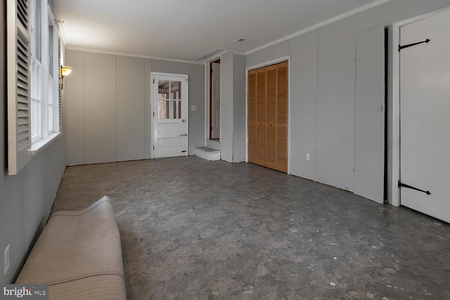 271 Hopewell Road Medford, NJ 08055 - Photo 15 of 27 Family room with door to screen porch