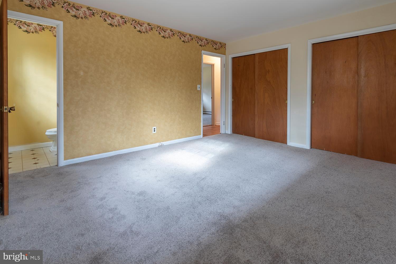 271 Hopewell Road Medford, NJ 08055 - Photo 18 of 27 Master bedroom