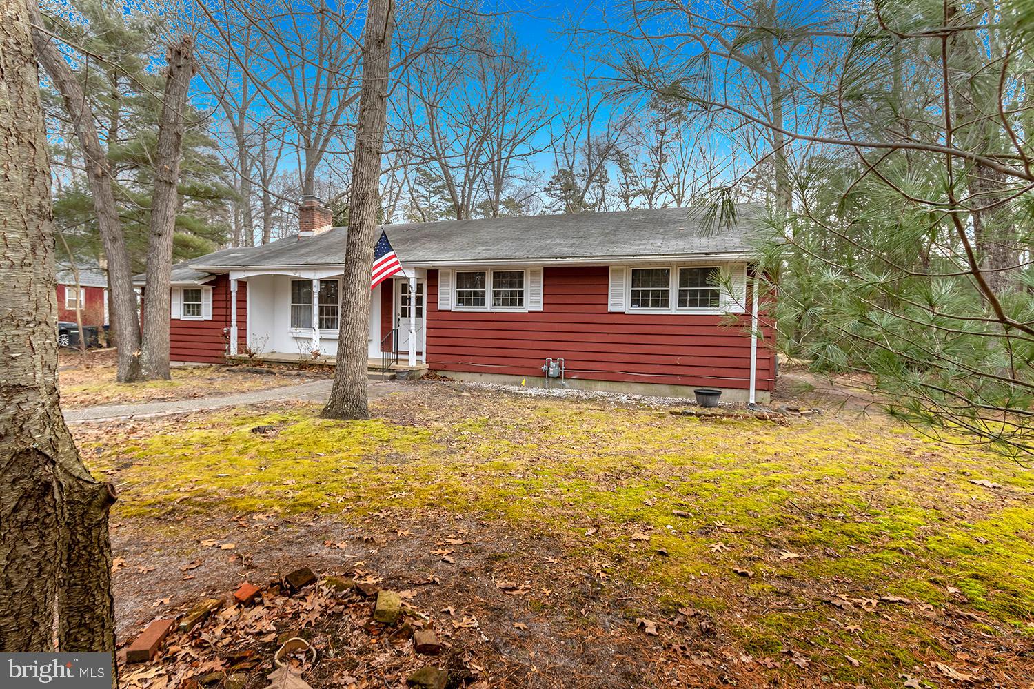 271 Hopewell Road Medford, NJ 08055 - Photo 3 of 27 This home sits far back off of the road
