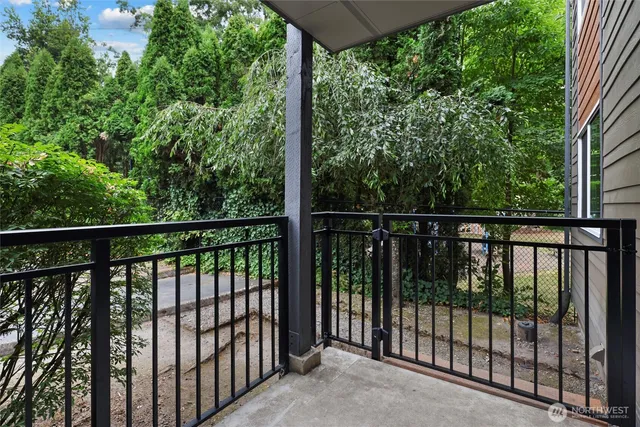 $299,250 | 220 Southwest Clark Street, Unit B104, Issaquah, WA 98027