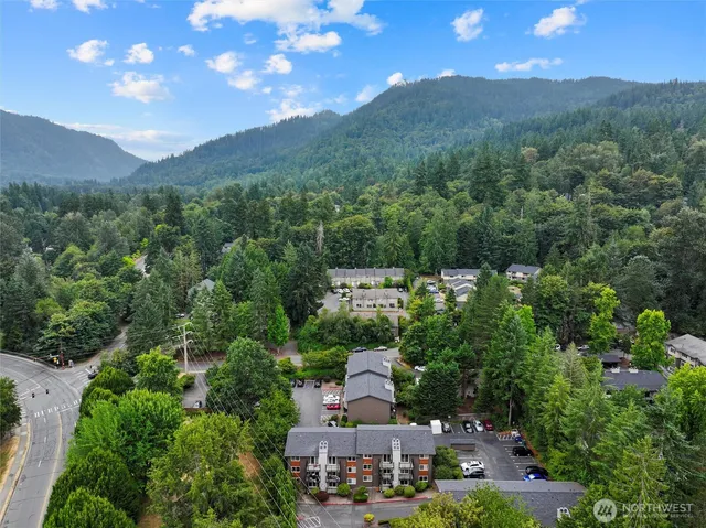 $299,250 | 220 Southwest Clark Street, Unit B104, Issaquah, WA 98027