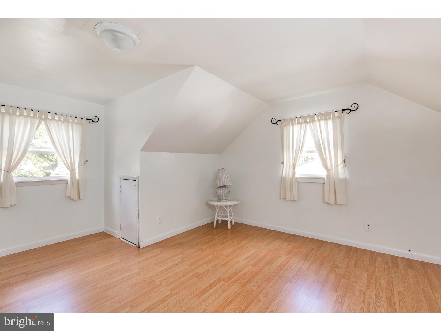 822 Mt Road Burlington, NJ 08016 - Photo 11 of 16 Bedroom 3