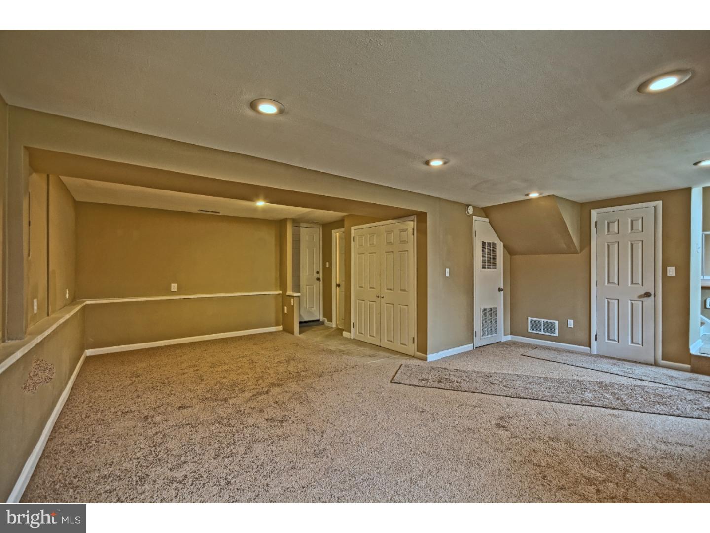 245 Winding Way Road Stratford, NJ 08084 - Photo 13 of 21