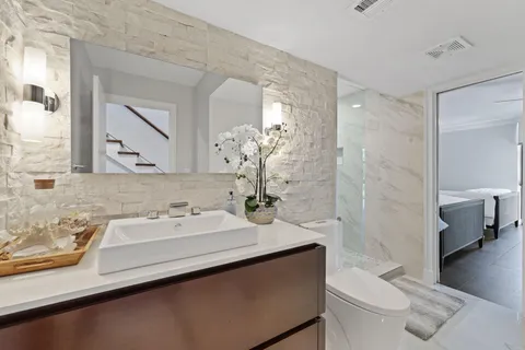 $1,349,000 | 1800 South Ocean Drive, Unit 404, Fort Lauderdale, FL 33316