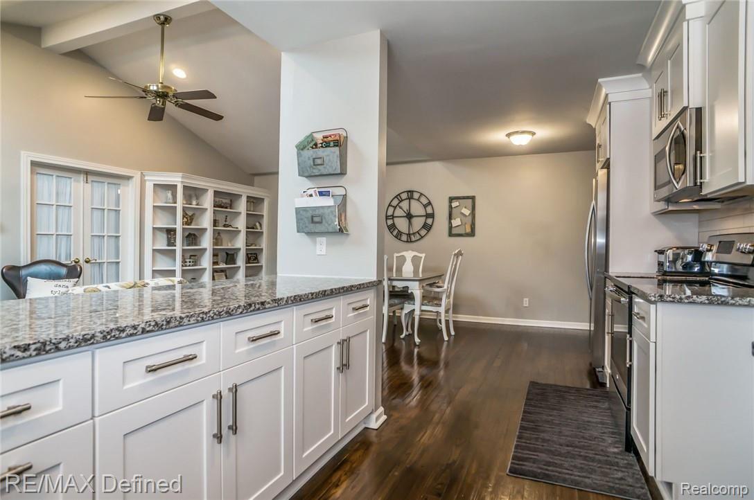5067 North Georgetown Road Grand Blanc, MI 48439 - Photo 5 of 29 13.jpg