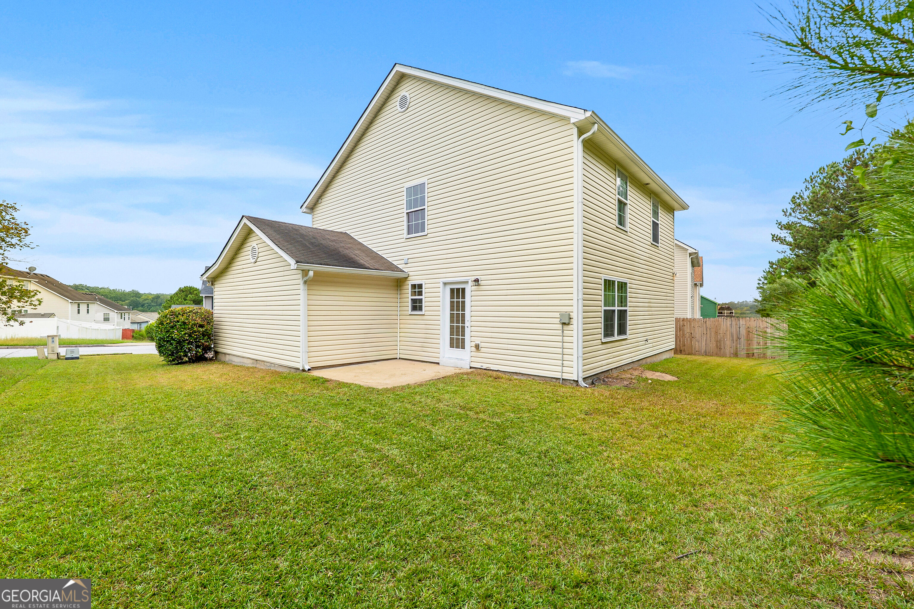 7537 Congregation Street Fairburn, GA 30213 - Photo 3 of 28 Gallery Image 3