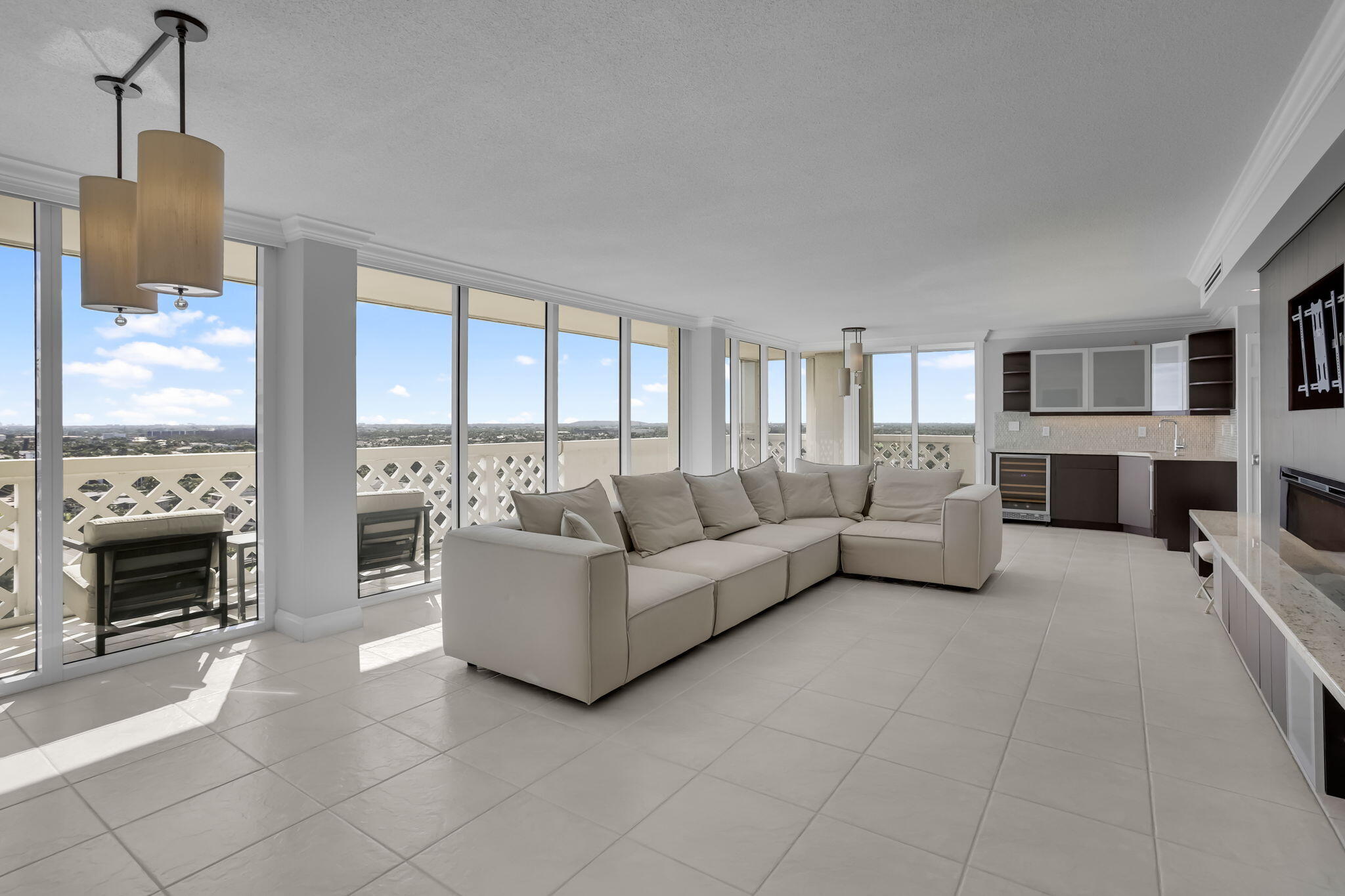 1200 South Ocean Boulevard, Unit 16H Boca Raton, FL 33432 - Photo 11 of 78 53-web-or-mls-0E2A2447