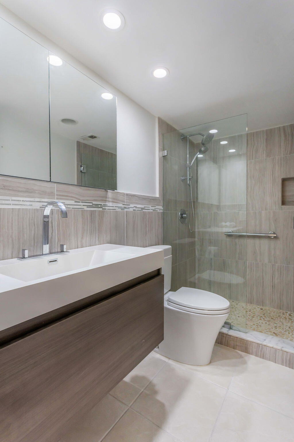 1200 South Ocean Boulevard, Unit 16H Boca Raton, FL 33432 - Photo 50 of 78 65-web-or-mls-0E2A4223-HDR-2