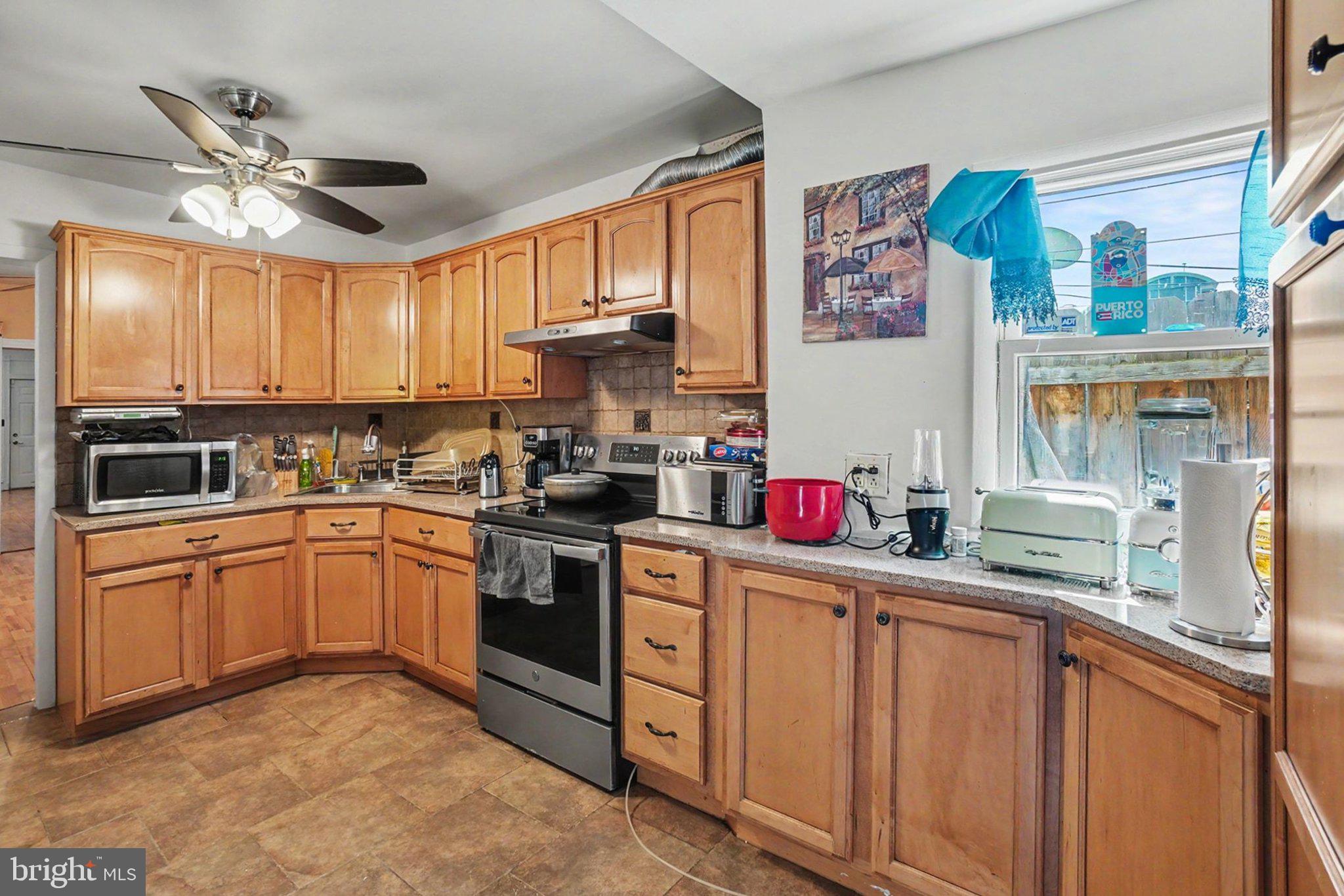 114 Pear Street Reading, PA 19601 - Photo 8 of 21