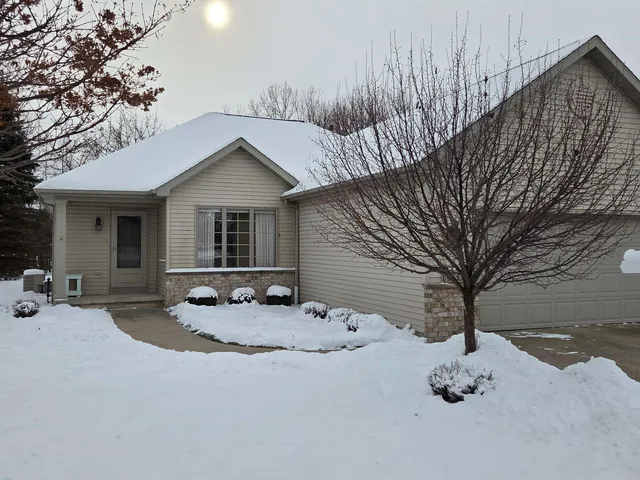 $409,900 | 4733 Westbrook Court, Appleton, WI 54913