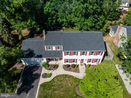 $739,900 | 39 Cochise Circle, Medford Lakes, NJ 08055