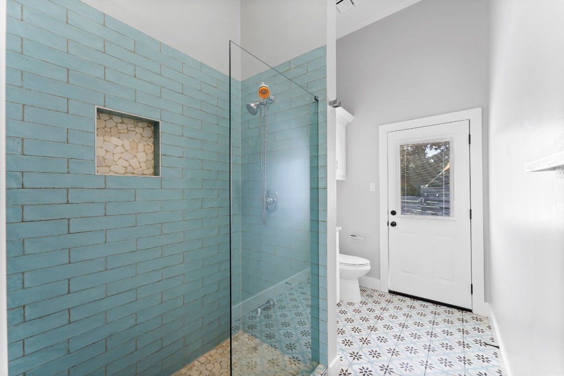 24611 West Kingscrest Circle Spring, TX 77389 - Photo 19 of 49