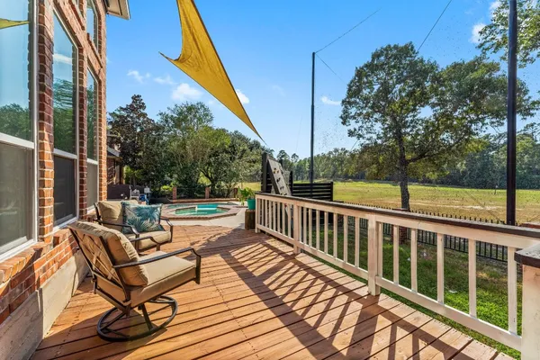 $825,000 | 24611 West Kingscrest Circle, Spring, TX 77389