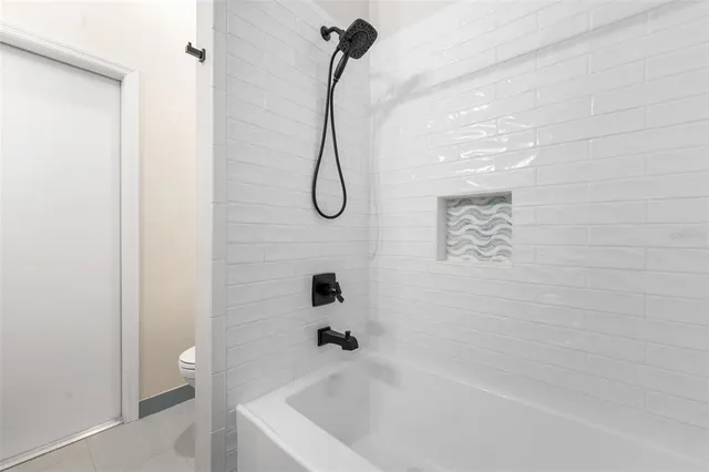 $620,000 | 5608 Northwest 43rd Road, Gainesville, FL 32606