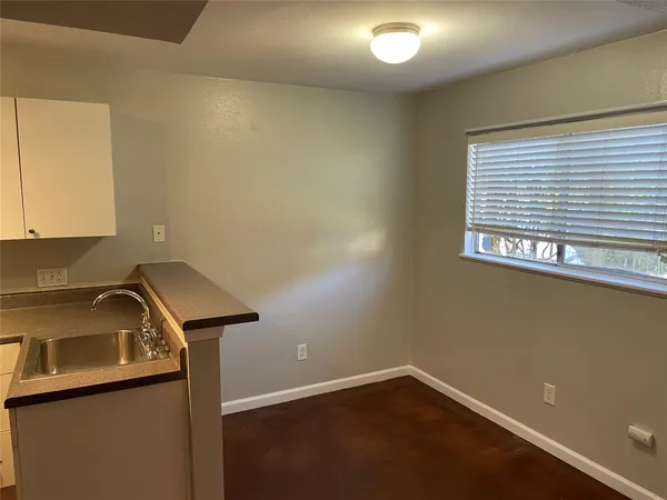 $1,500 | 610 Franklin Boulevard, Unit B, Austin, TX 78751