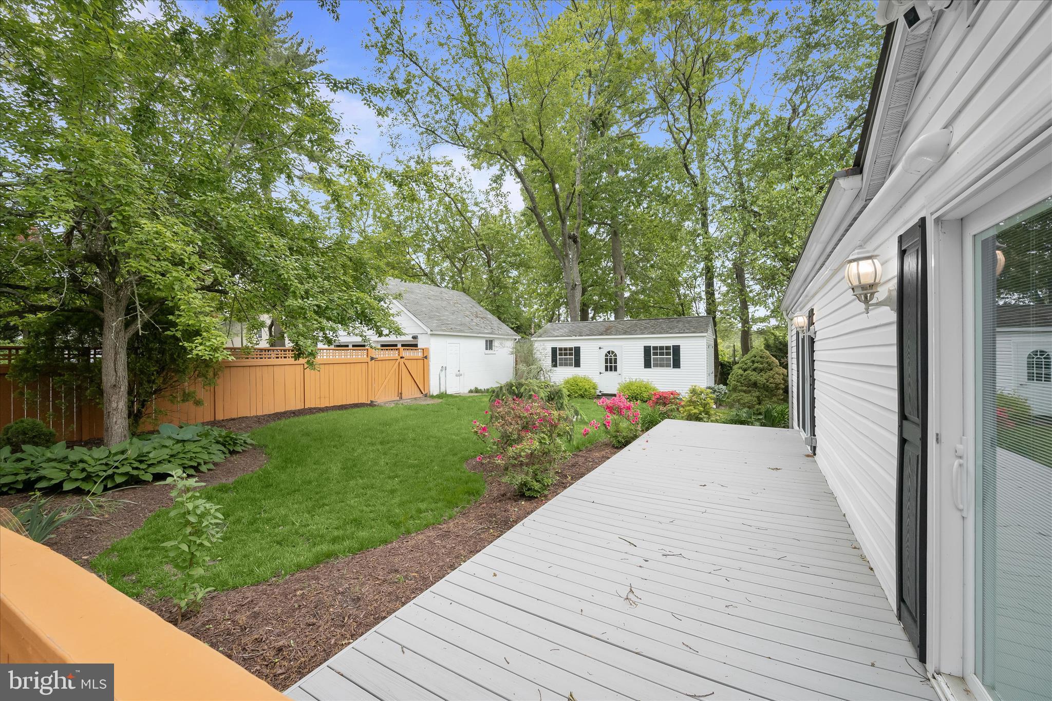 7720 West Shore Road Pasadena, MD 21122 - Photo 39 of 61 Front Deck