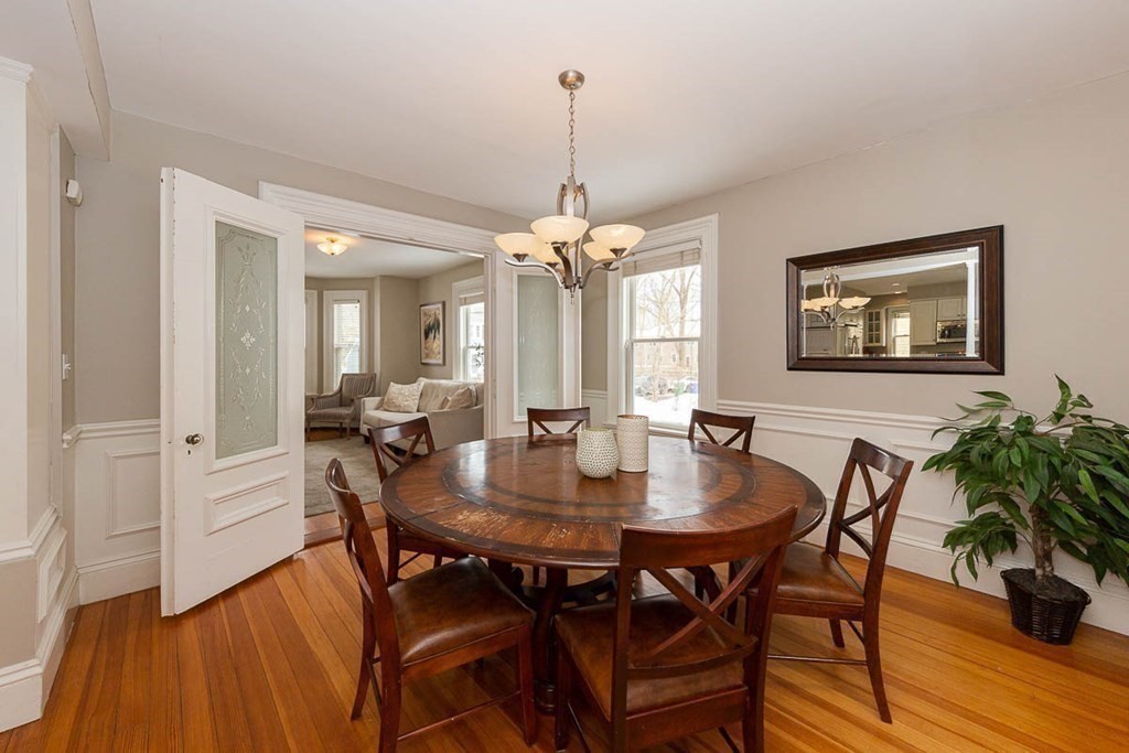 24 Walnut Place Newton, MA 02461 - Photo 7 of 41 Gallery Image 7