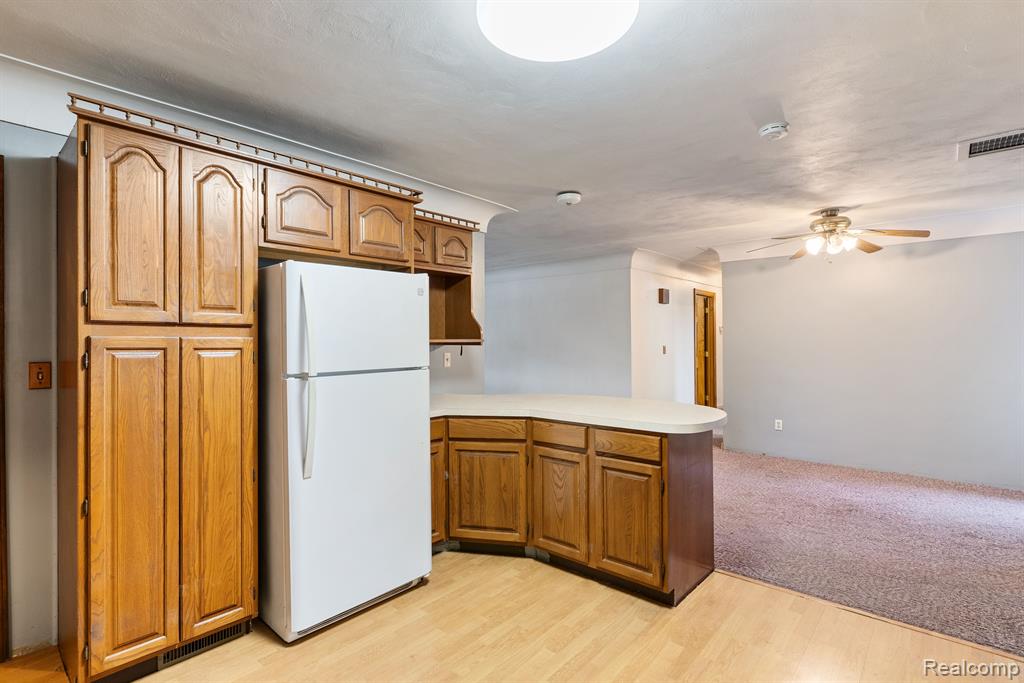 11540 Silver Lake Road Byron, MI 48418 - Photo 16 of 43 Gallery Image 16