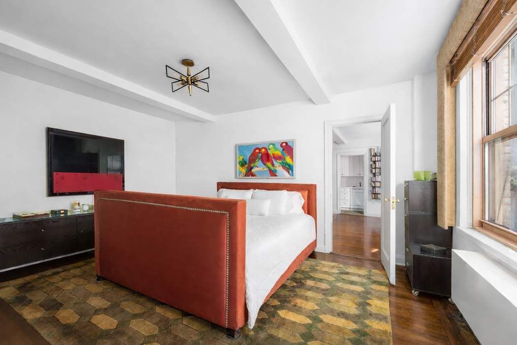 2 Horatio Street, Unit 2D Manhattan, NY 10014 - Photo 5 of 13