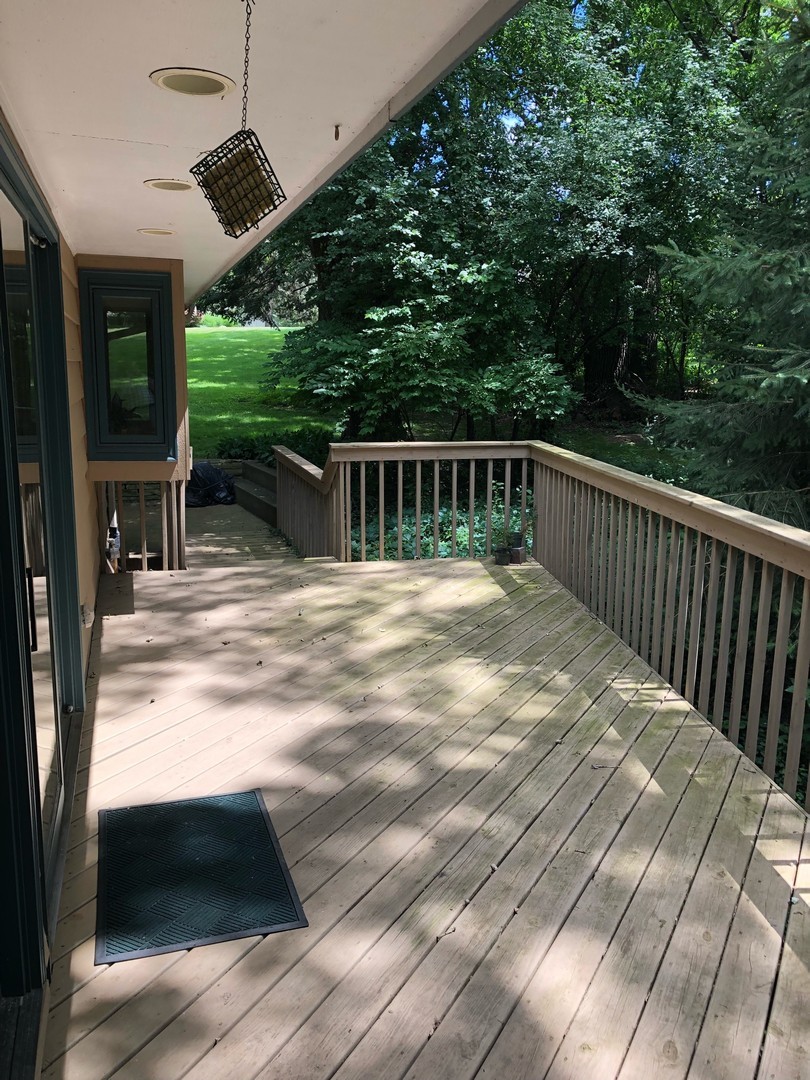36 Marryat Road Trout Valley, IL 60013 - Photo 7 of 27 a view of balcony with deck and furniture