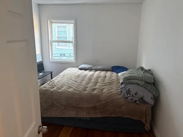$3,000 | 18 Rugby Road, Unit 1, Boston, MA 02126