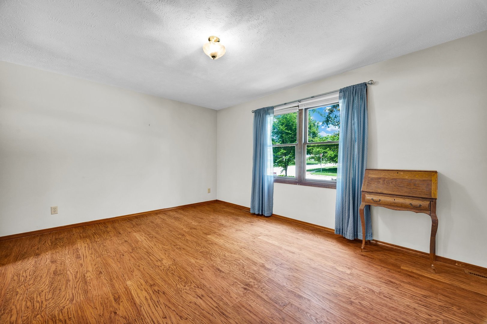 109 Cornell Drive Normal, IL 61761 - Photo 4 of 40