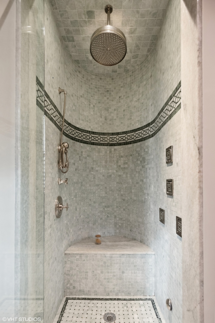 3400 North Lake Shore Drive, Unit 3A Chicago, IL 60657 - Photo 20 of 25 a bathroom with a shower